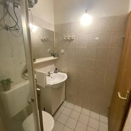 Apartino Σπλιτ