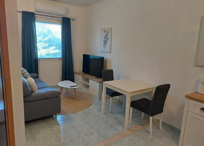 Apartino *